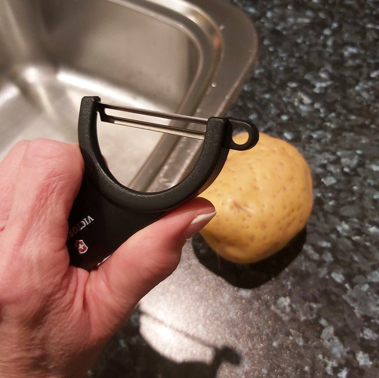 Left-Handed Vegetable Peeler by Elite Left